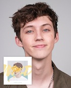 Troye Sivan : troye-sivan-1440720481.jpg