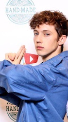 Troye Sivan : troye-sivan-1445999401.jpg