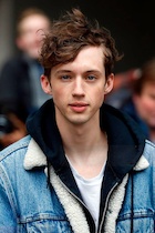 Troye Sivan : troye-sivan-1461365641.jpg