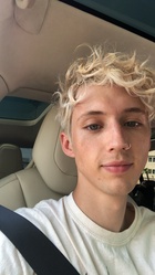 Troye Sivan : troye-sivan-1532907302.jpg