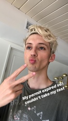 Troye Sivan : troye-sivan-1534039801.jpg