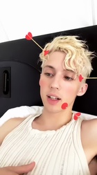 Troye Sivan : troye-sivan-1541971201.jpg
