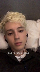 Troye Sivan : troye-sivan-1542267121.jpg