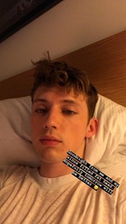Troye Sivan : troye-sivan-1552184161.jpg