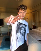 Troye Sivan : troye-sivan-1555005781.jpg