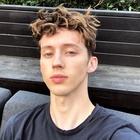 Troye Sivan : troye-sivan-1555291801.jpg