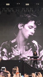 Troye Sivan : troye-sivan-1559777401.jpg