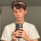 Troye Sivan : troye-sivan-1569929402.jpg