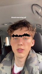 Troye Sivan : troye-sivan-1596326041.jpg