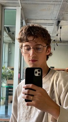 Troye Sivan : troye-sivan-1618090022.jpg