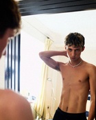 Troye Sivan : troye-sivan-1631667766.jpg