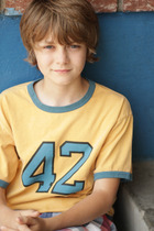 Ty Simpkins : ty-simpkins-1396976500.jpg