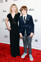 Ty Simpkins : ty-simpkins-1429546233.jpg