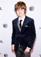 Ty Simpkins : ty-simpkins-1429546256.jpg