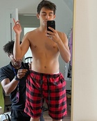 Tyler Alvarez : tyler-alvarez-1681677181.jpg