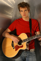 Tyler Hilton : tyler_hilton_1201590813.jpg