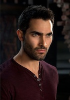 Tyler Hoechlin : tyler-hoechlin-1496518897.jpg