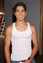 Tyler Hoechlin : tyler-hoechlin-1500178820.jpg