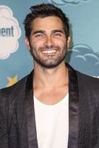 Tyler Hoechlin : tyler-hoechlin-1536426013.jpg