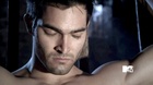 Tyler Hoechlin : tyler-hoechlin-1546280408.jpg