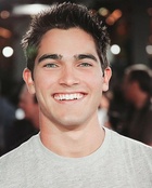 Tyler Hoechlin : tyler-hoechlin-1565739874.jpg