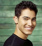 Tyler Hoechlin : tyler-hoechlin-1578032679.jpg