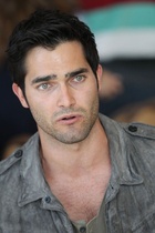 Tyler Hoechlin : tyler-hoechlin-1616434599.jpg