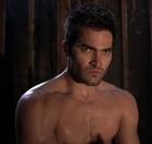 Tyler Hoechlin : tyler-hoechlin-1617319932.jpg