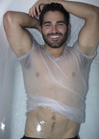 Tyler Hoechlin : tyler-hoechlin-1619049108.jpg