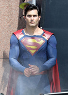 Tyler Hoechlin : tyler-hoechlin-1623787960.jpg