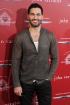 Tyler Hoechlin : tyler-hoechlin-1627104978.jpg