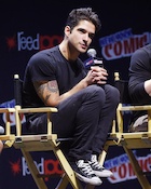 Tyler Posey : tyler-posey-1476852111.jpg