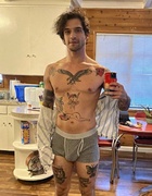 Tyler Posey : tyler-posey-1616599587.jpg