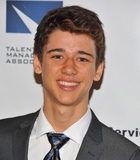 Uriah Shelton : uriah-shelton-1417833919.jpg