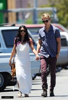 Vanessa Anne Hudgens : TI4U1403712456.jpg