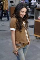 Vanessa Anne Hudgens : TI4U_u1145506244.jpg