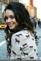 Vanessa Anne Hudgens : TI4U_u1145552605.jpg