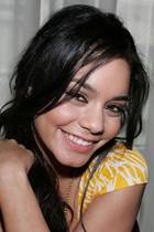 Vanessa Anne Hudgens : TI4U_u1147146689.jpg