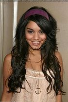 Vanessa Anne Hudgens : TI4U_u1152551210.jpg