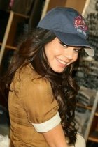 Vanessa Anne Hudgens : TI4U_u1152563707.jpg