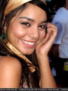 Vanessa Anne Hudgens : TI4U_u1152675583.jpg