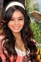 Vanessa Anne Hudgens : TI4U_u1152735046.jpg