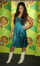 Vanessa Anne Hudgens : TI4U_u1157128241.jpg