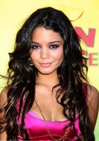 Vanessa Anne Hudgens : TI4U_u1157316061.jpg