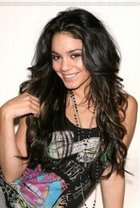 Vanessa Anne Hudgens : TI4U_u1160366811.jpg