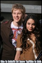 Vanessa Anne Hudgens : TI4U_u1175623376.jpg