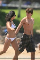 Vanessa Anne Hudgens : TI4U_u1179095873.jpg