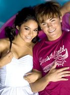 Vanessa Anne Hudgens : TI4U_u1198260108.jpg