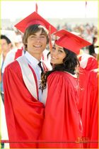 Vanessa Anne Hudgens : TI4U_u1223150764.jpg