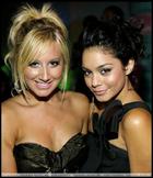 Vanessa Anne Hudgens : TI4U_u1252751029.jpg